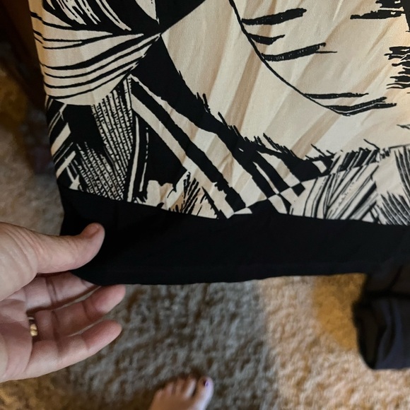 Chico’s Tropical Tunic - Picture 4 of 5